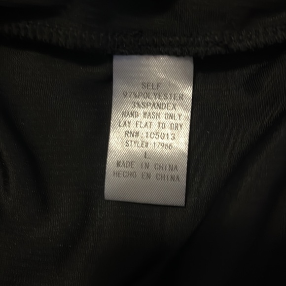 Savanna Jane NWT Gypsy Soul Black Velvet Embroidered V Neck Tie Front Crop Top L - Picture 7 of 9